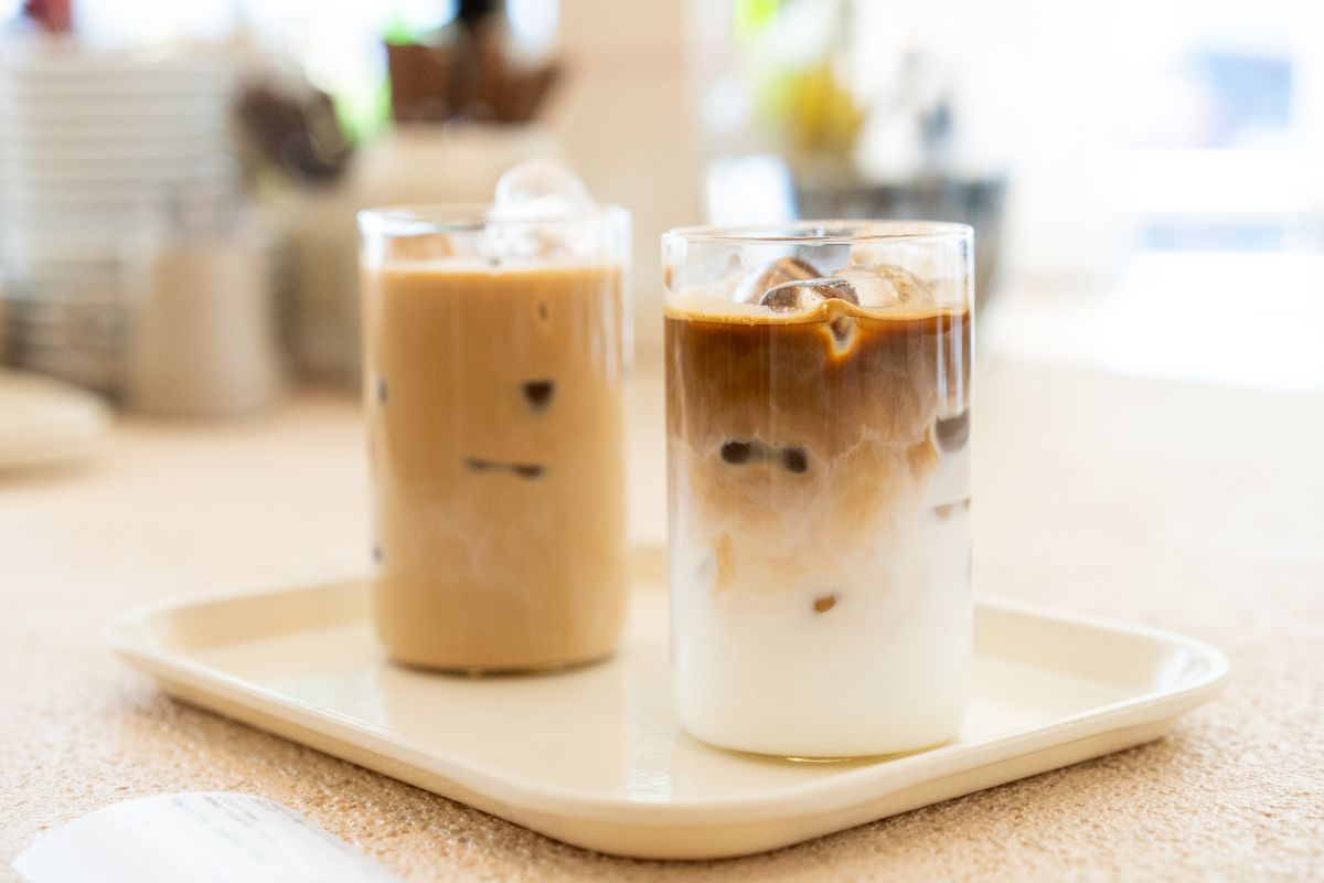 Iced Latte and Macchiato on tray